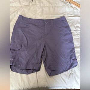 Mountain Hardware Miranda cargo hiking shorts purple size 8